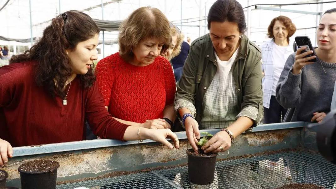 ATASEM’de Toprakla Buluşan Kursiyerler Teoriden Pratiğe Uzanıyor! 5